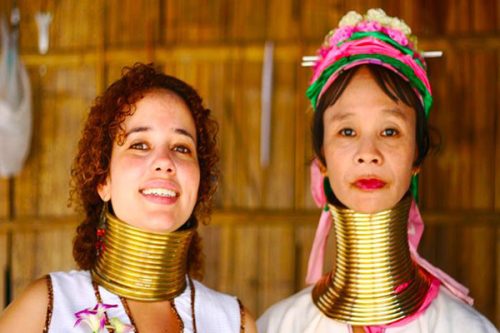 Vé tham quan Chiang Rai, Wat Rong Khun và làng cổ dài Karen