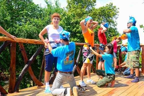Vé tham quan-Tarzan Adventure Phuket - đu dây băng rừng
