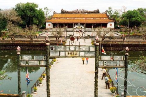 Vé tham quan thành phố Huế bằng thuyền (1 ngày)
