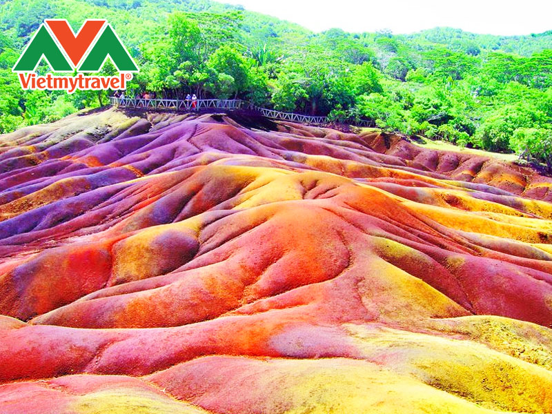 seven-coloured-earth