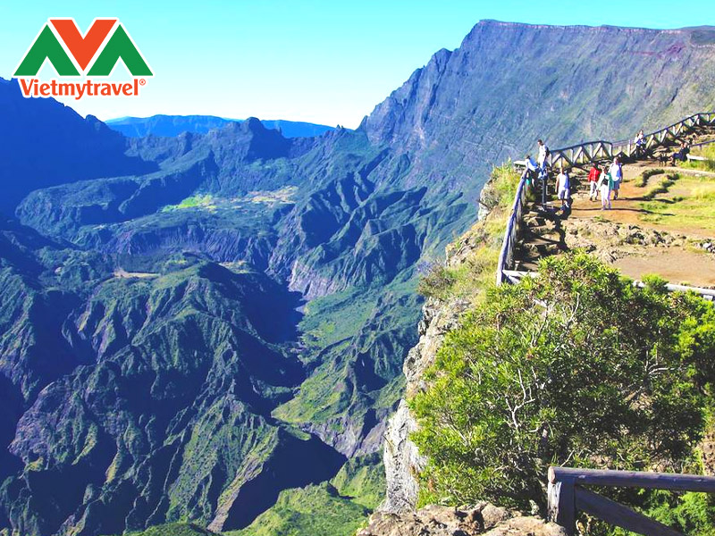 dinh-nui-piton-maido