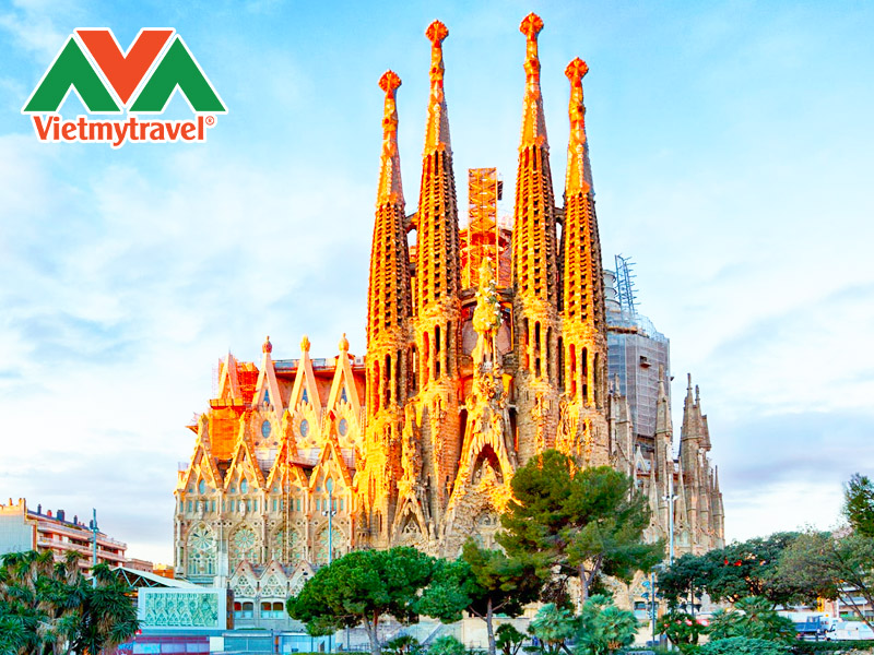 thanh-duong-sagrada-familia