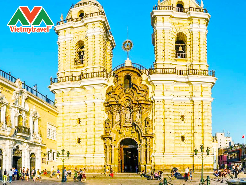 tu-vien-san-francisco