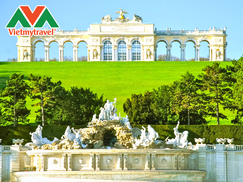 cung-dien-schonbrunn