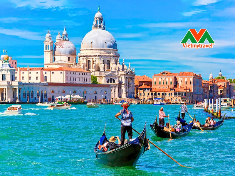 du-ngoan-thuyen-Gondola