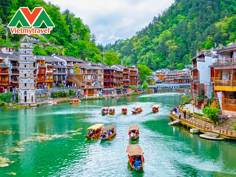 tour-trung-quoc-phuong-hoang-co-tran