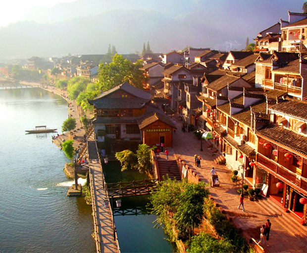 tour phượng hoàng cỗ trấn vietmytravel