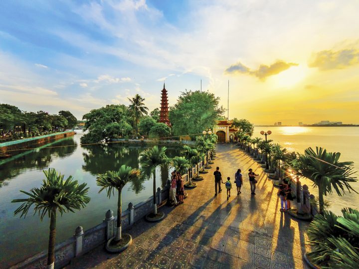 Điều gì khiến Hà Nội trở thành điểm đến du lịch hấp dẫn? Hãy cùng xem hình ảnh về địa danh của thủ đô Việt Nam, nơi mang nhiều dấu ấn lịch sử, văn hóa và kiến trúc độc đáo.