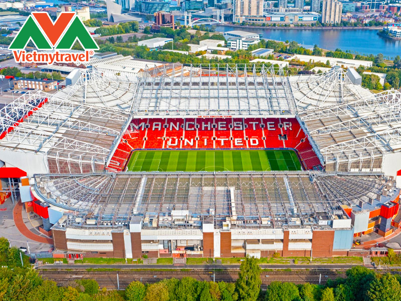 old-trafford-stadium