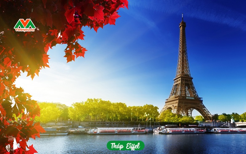 Địa điểm du lịch châu Âu nổi tiếng - Tháp Eiffel 