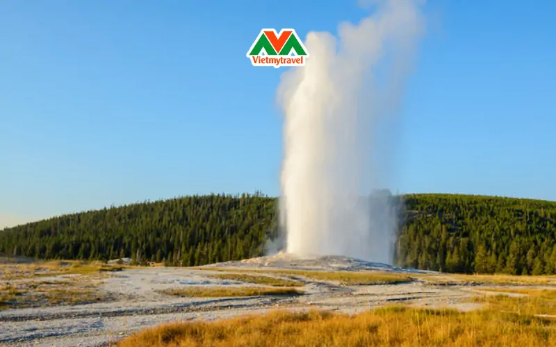 Giếng phun nước Old Faithful