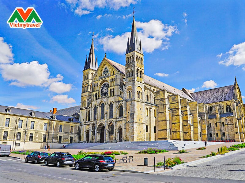 nha-tho-duc-ba-reims
