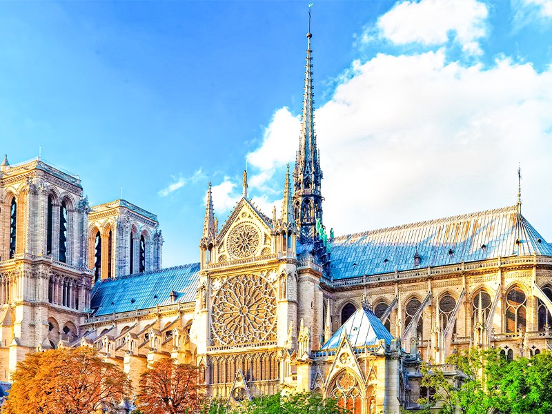 Tour Châu Âu 2025