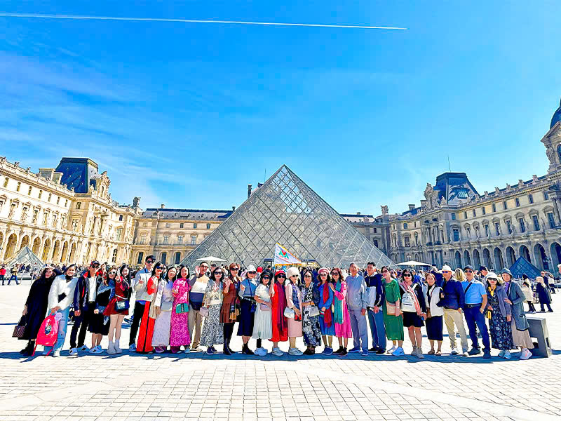 vietmytour-cong-ty-chuyen-tour-chau-au-uy-tin