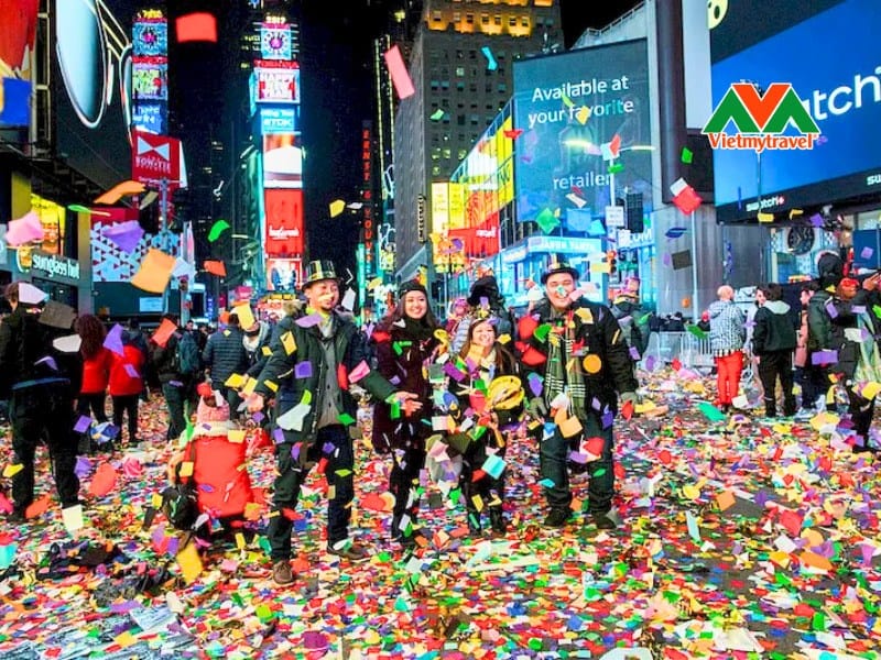 den-tet-tai-quang-truong-thoi-dai-new-york