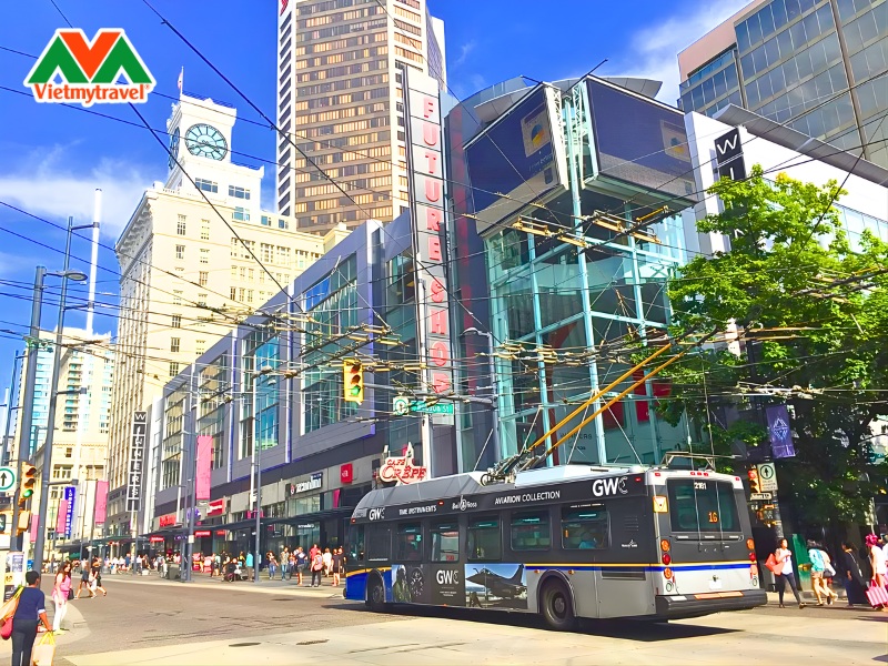 robson-street-vancouver