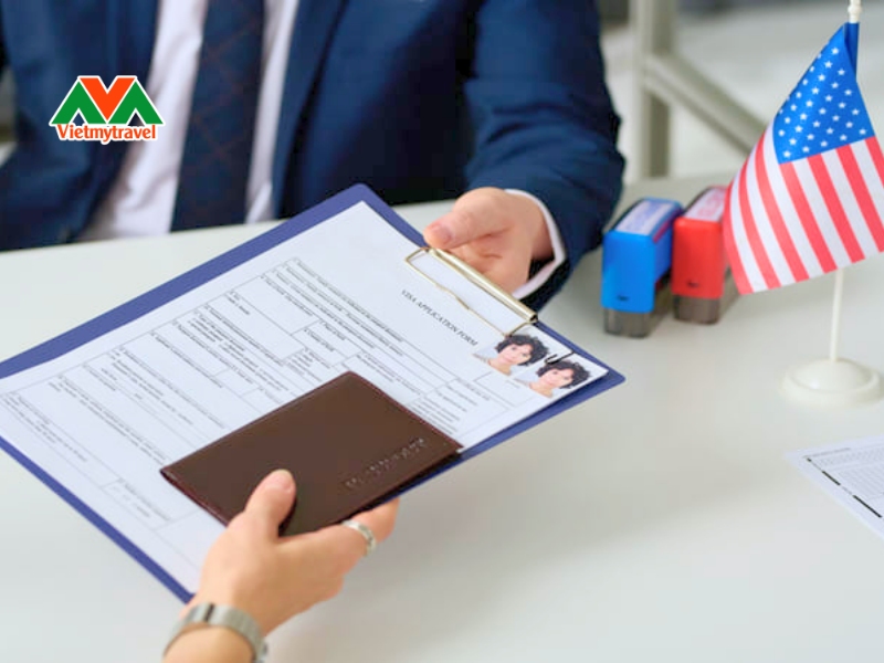 Xem lại hồ sơ visa trước ngày khởi hành