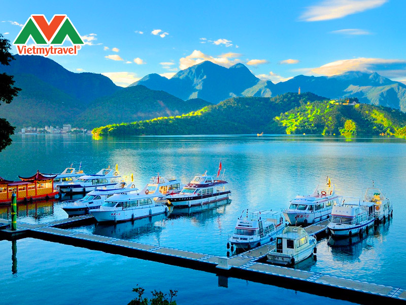 nhat-nguyet-dam