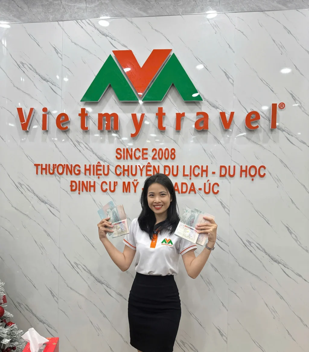 Chuyên viên Vũ Hoài nhận kết quả Visa Mỹ & Canada