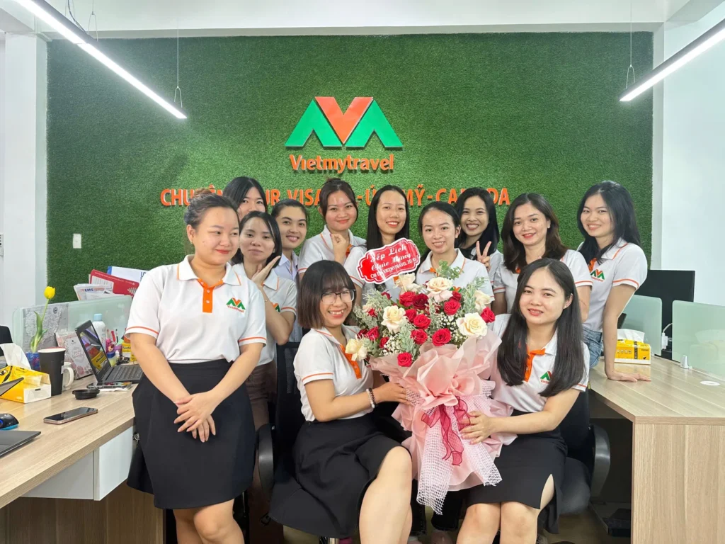 Không gian làm việc chuyên nghiệp, chuẩn hoá nghiệp vụ