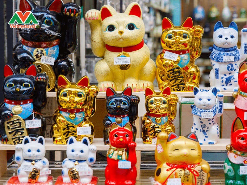 meo-than-tai-maneki-neko