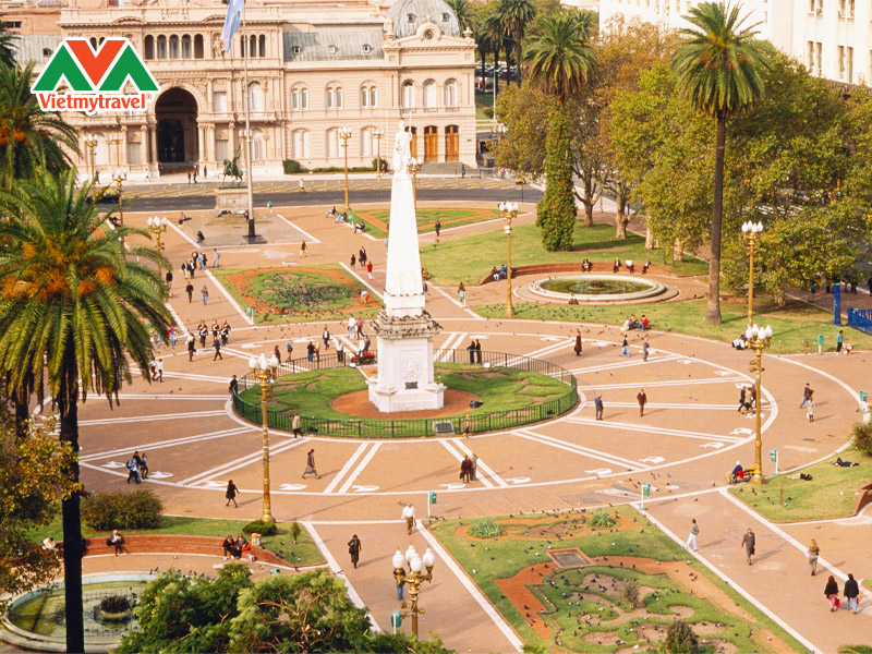 quang-truong-plaza-de-mayo