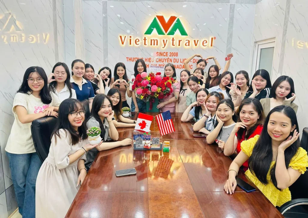 Tôn vinh và phát triển năng lực tư vấn viên