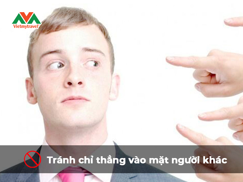 tranh-chi-thang-mat-nguoi-khac