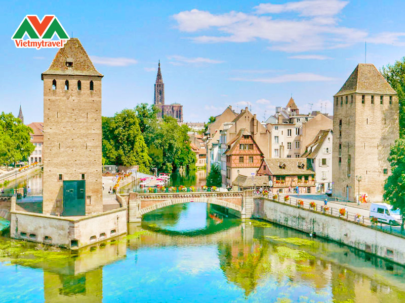 cum-cau-da-ponts-couverts