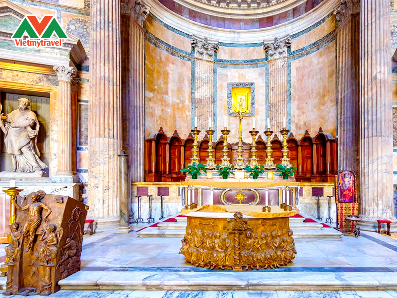 den-pantheon